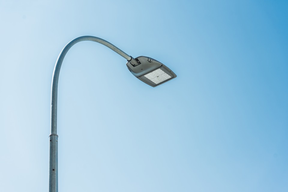 Ostrov pokračuje v modernizaci osvětlení. Čtvrtá etapa přinese stovky LED lamp a úspornější provoz